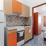 Hak Apartment *
