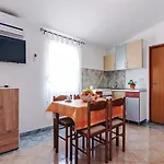 Hak Apartment *
