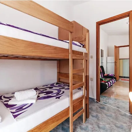Apartment Hak *