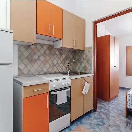 Hak Apartment *