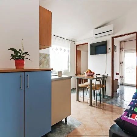Apartment Hak Vir